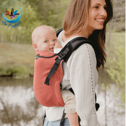 My Néo Rouge porte-bébé préformé dès la naissance
